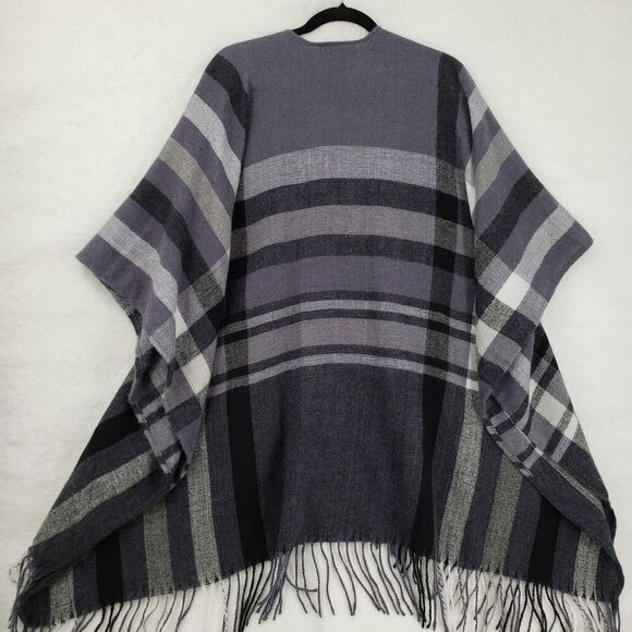 Banana Republic Poncho Womens One Size Blue Gray Plaid Fringed Wrap Cape Shawl - Picture 4 of 7